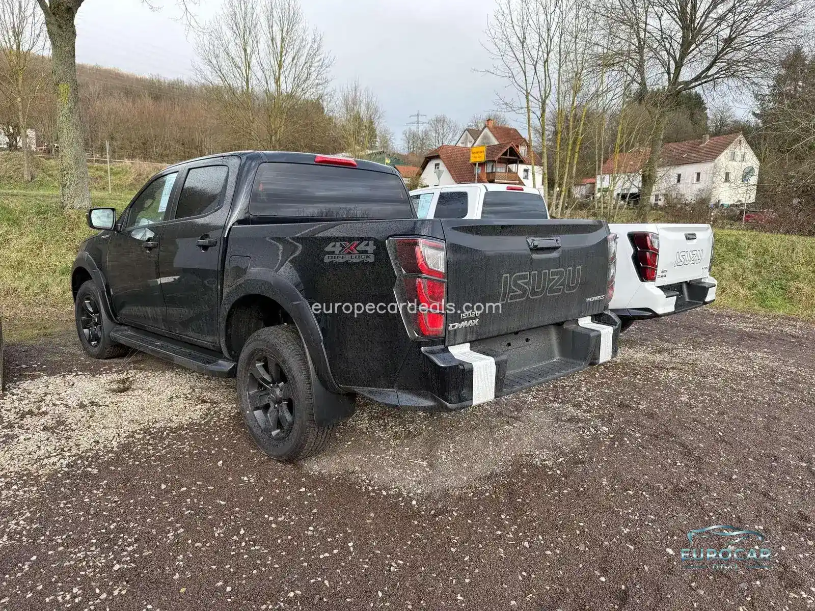 Double Cab 4WD V-Cross AUTOMATIK