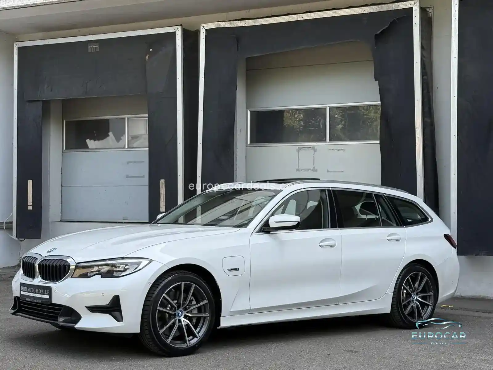 BMW 330