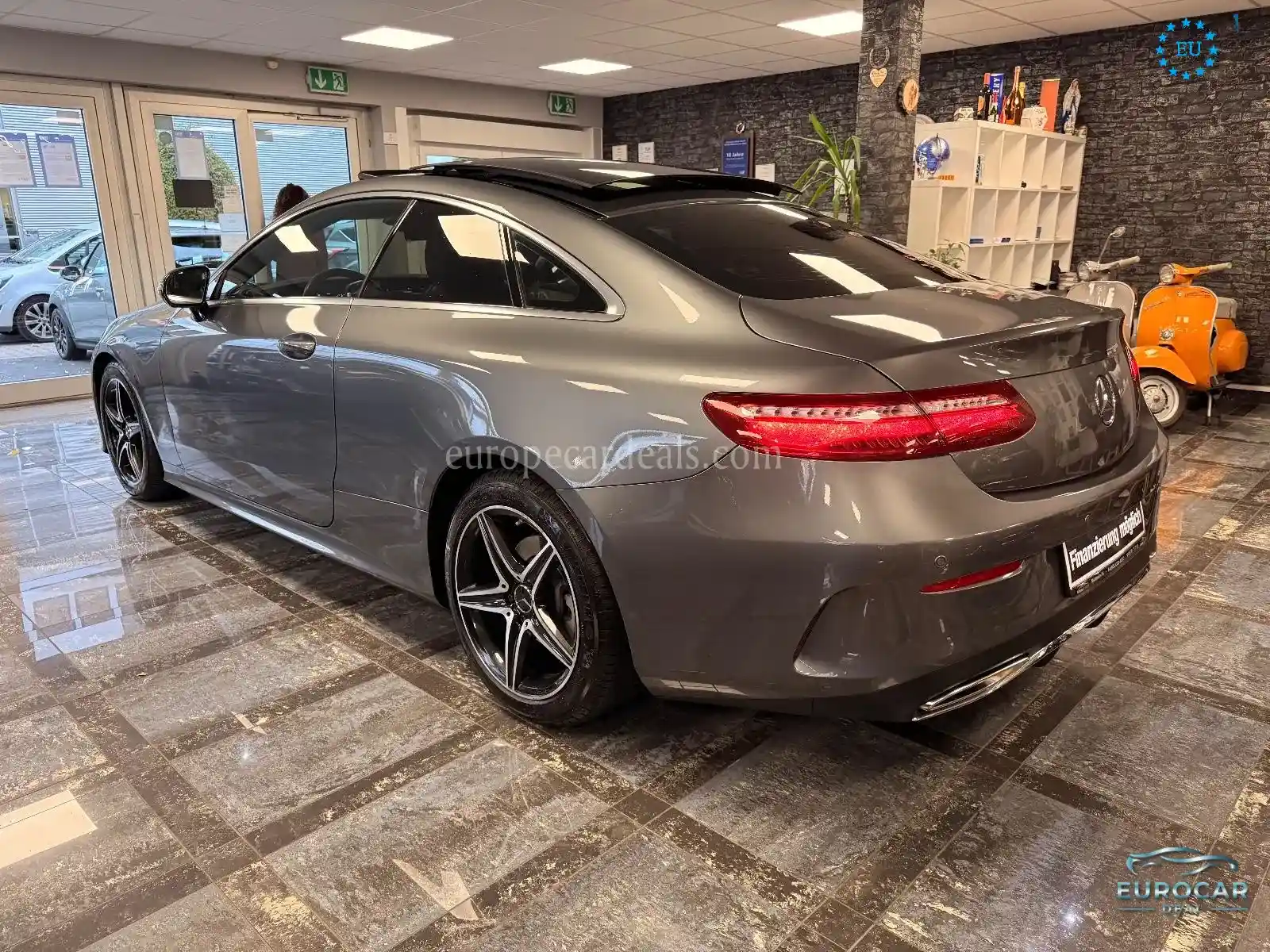 Mercedes-Benz E 200