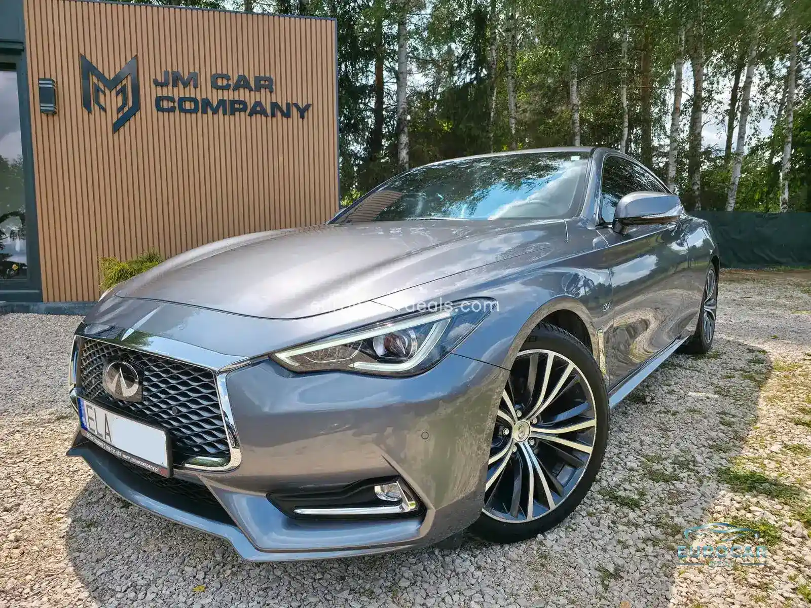 Infiniti Q60