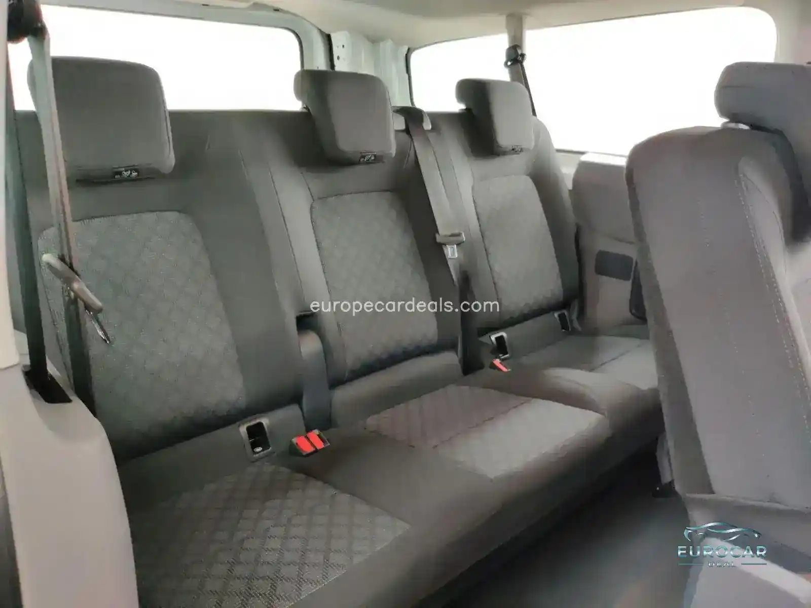 Volkswagen T7 Kombi