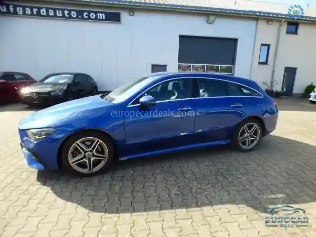 Mercedes-Benz CLA 200 Shooting Brake