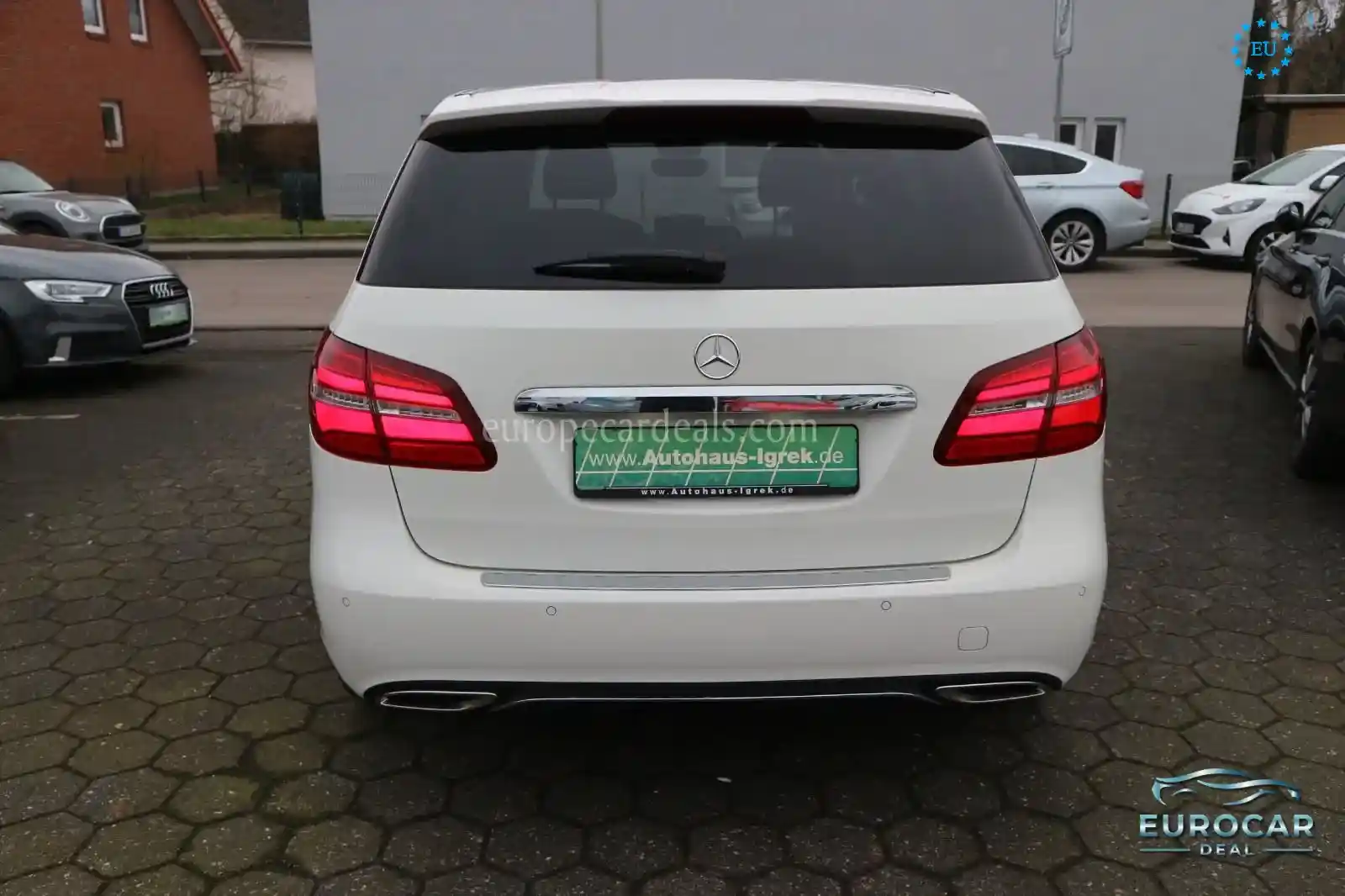 Mercedes-Benz B 200
