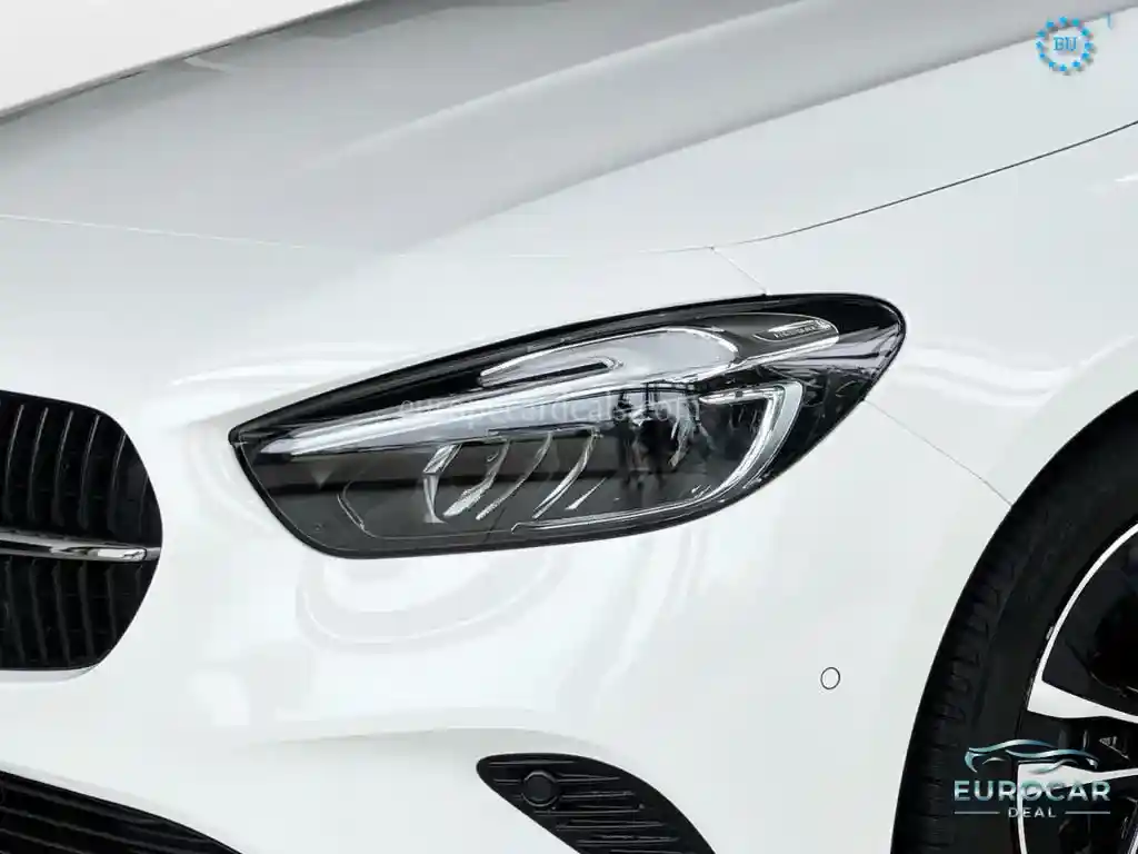 Mercedes-Benz B 180