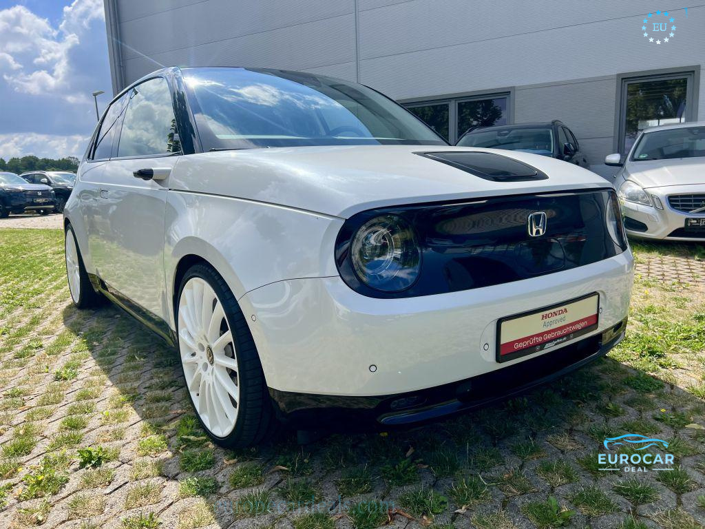 Honda e