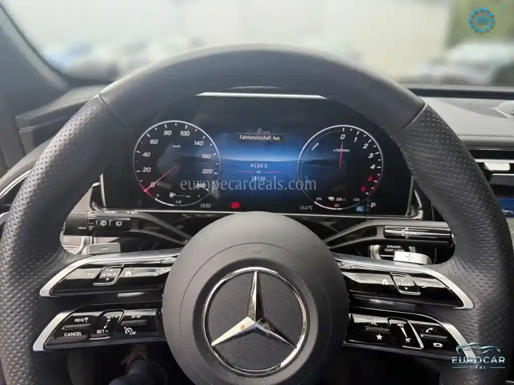 Mercedes-Benz E 300