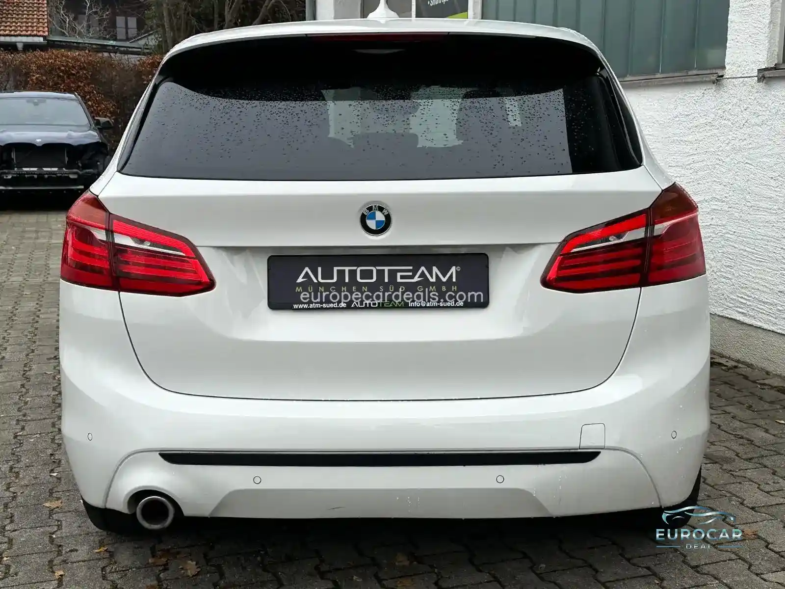 BMW 225