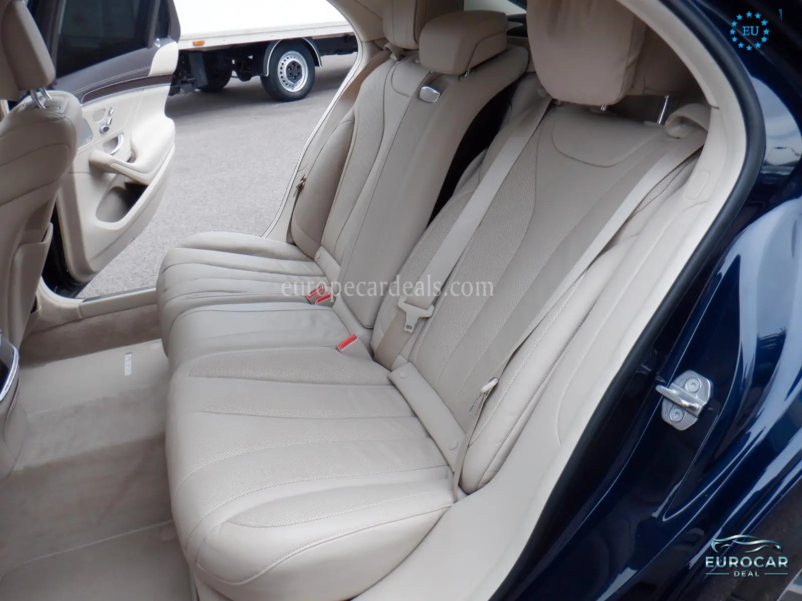Mercedes-Benz S 560