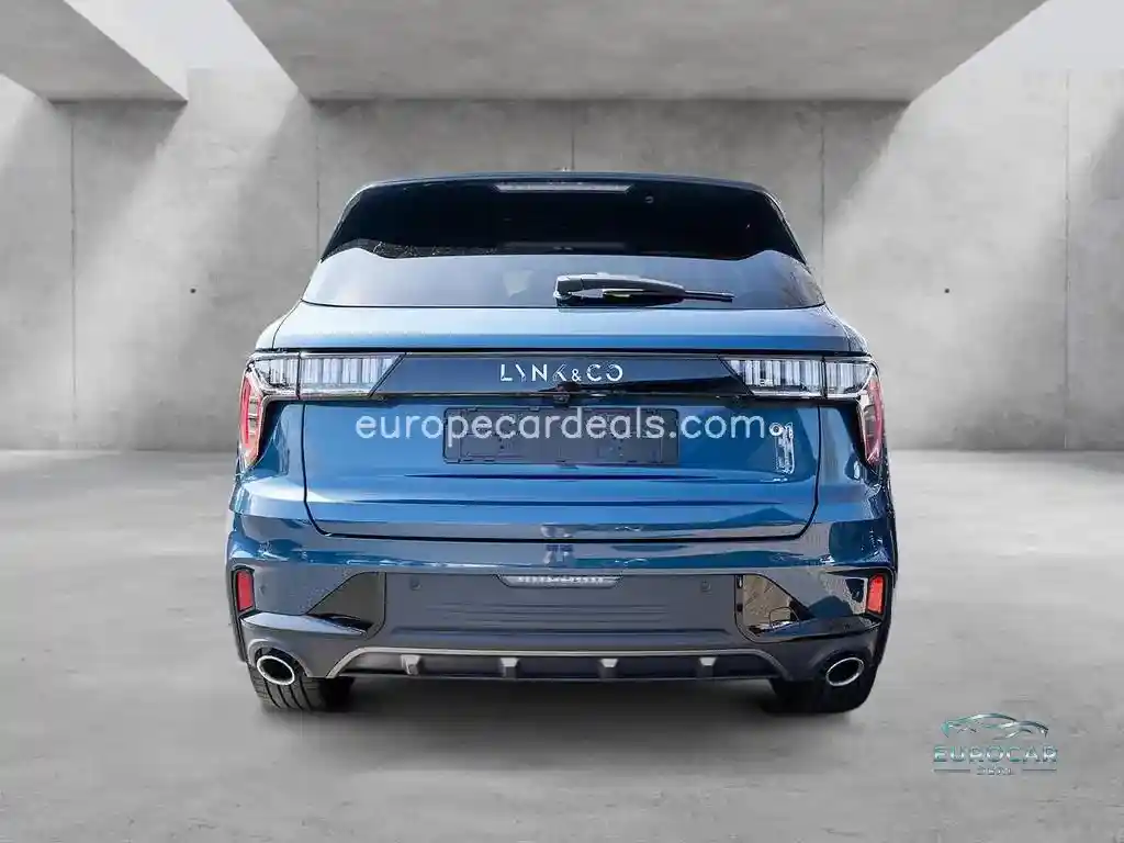 Lynk&Co 01