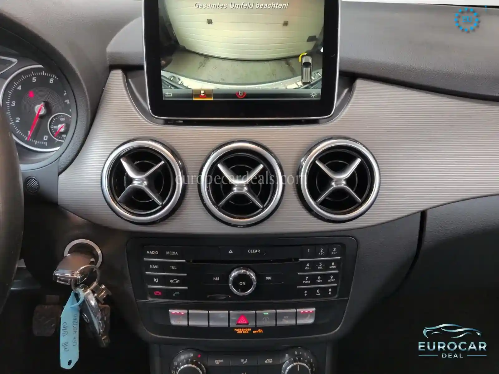 Mercedes-Benz B 180