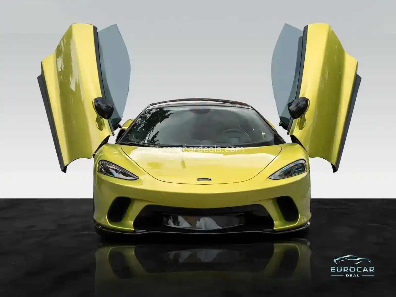 McLaren GT