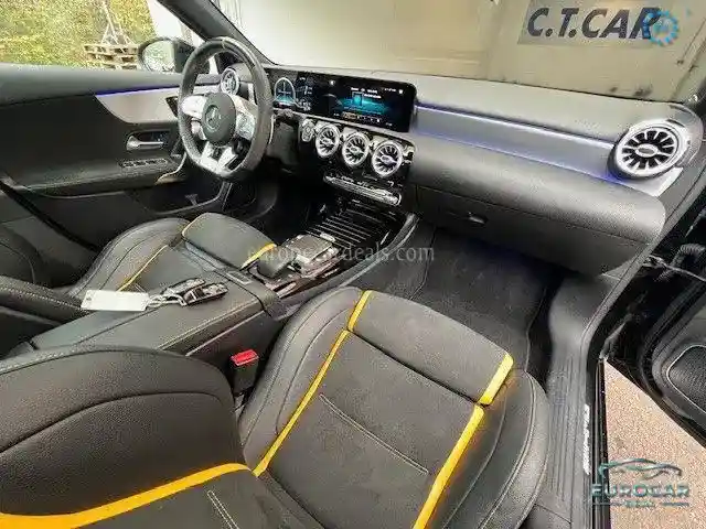 Mercedes-Benz A 45 AMG