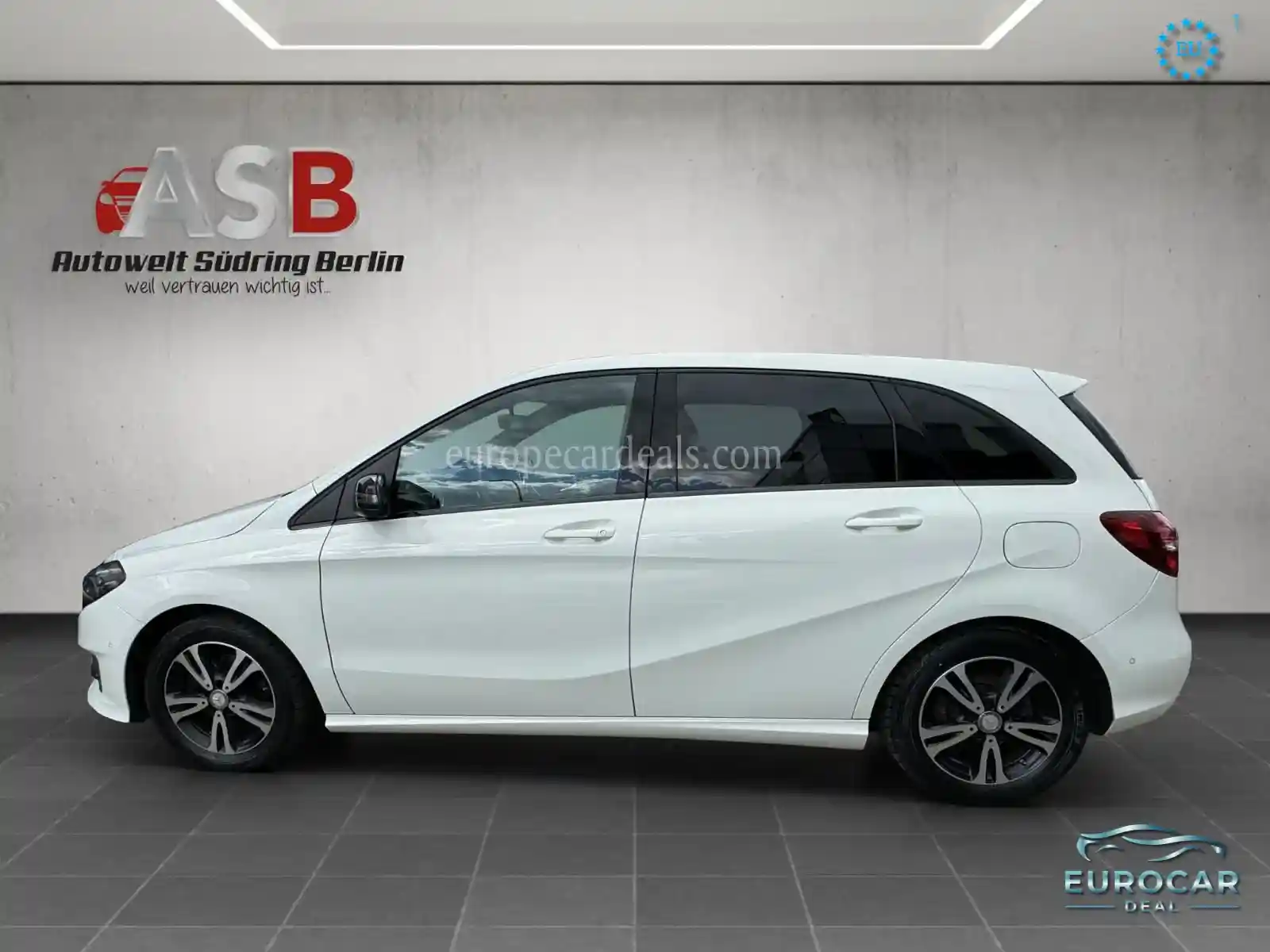 Mercedes-Benz B 180