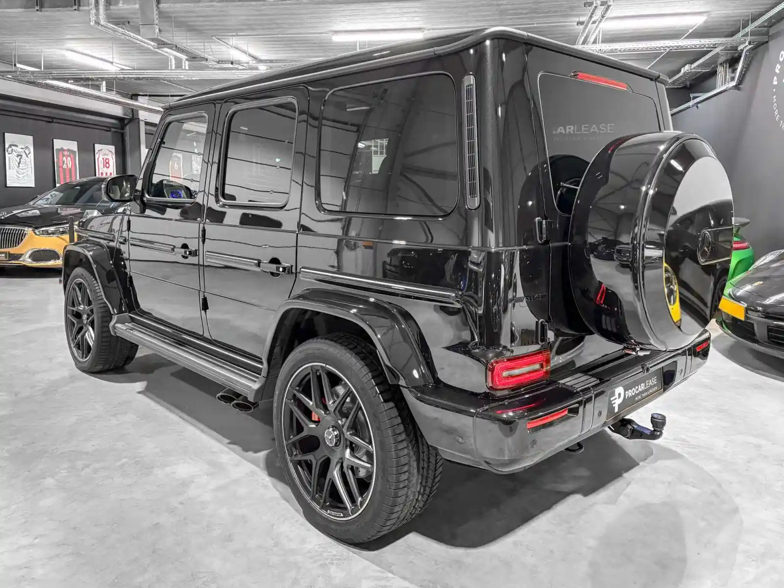 Mercedes-Benz G 500