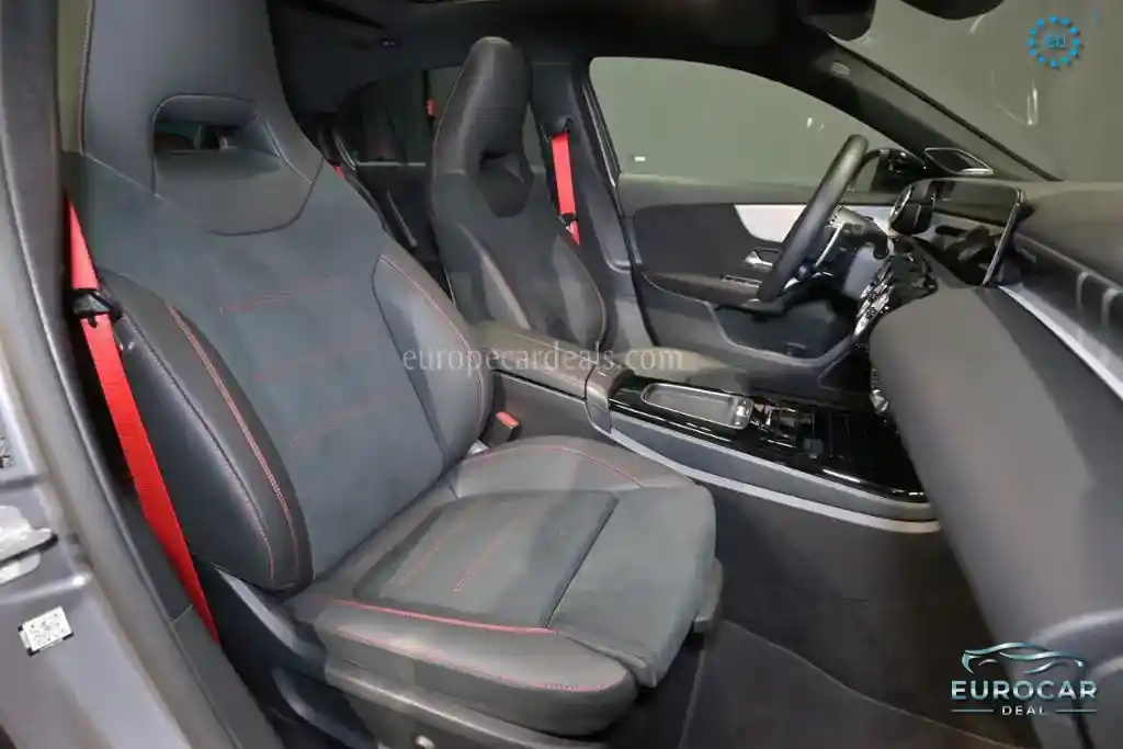 Mercedes-Benz A 35 AMG