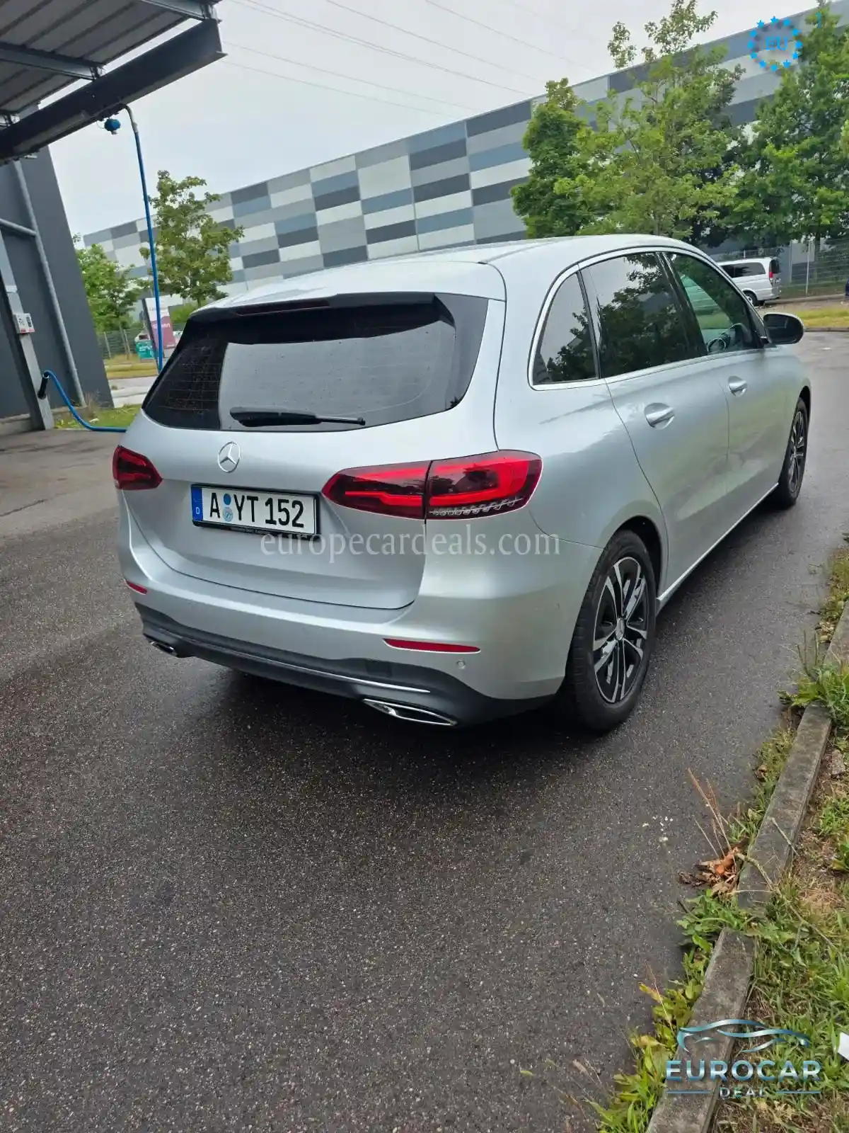 Mercedes-Benz B 220