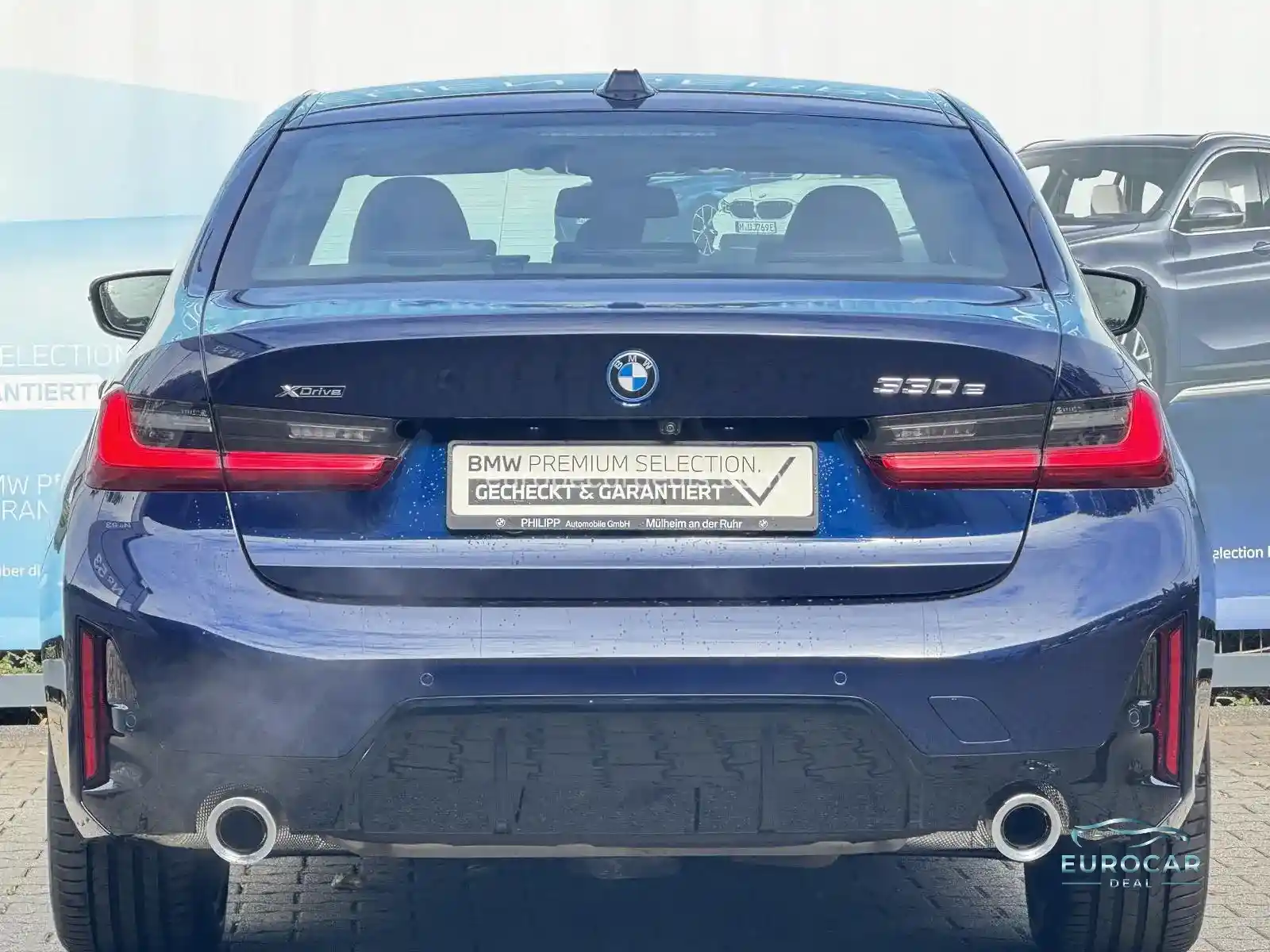 BMW 330