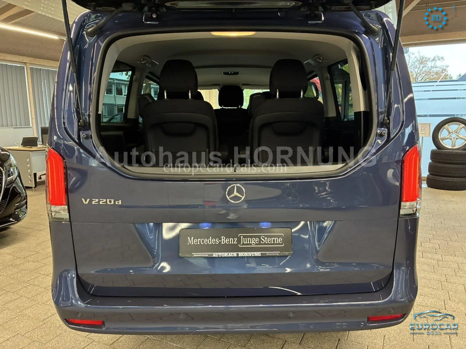 Mercedes-Benz V 220