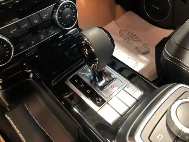 Mercedes-Benz G 500
