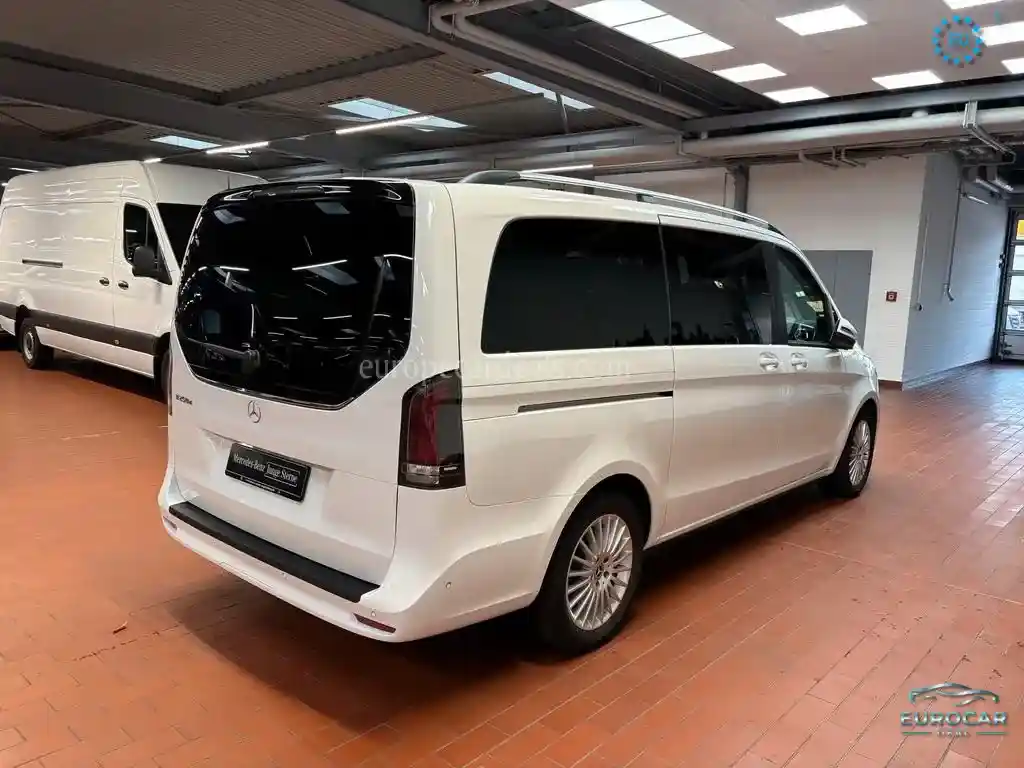Mercedes-Benz V 250