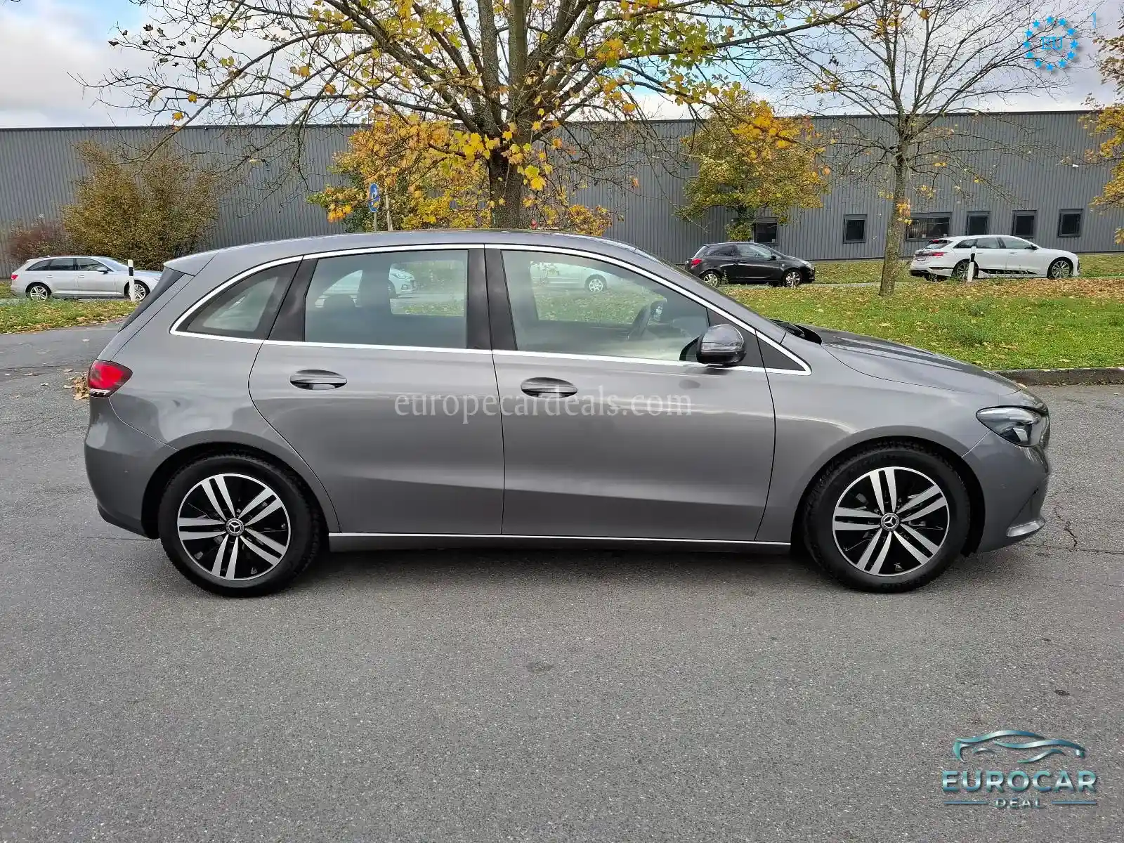 Mercedes-Benz B 180