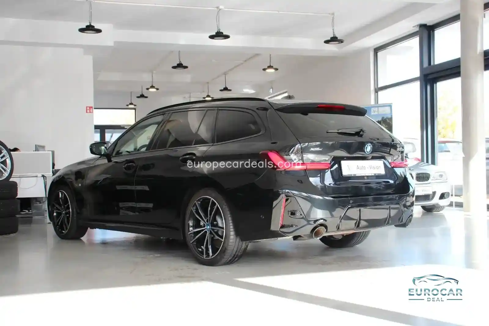 BMW 330