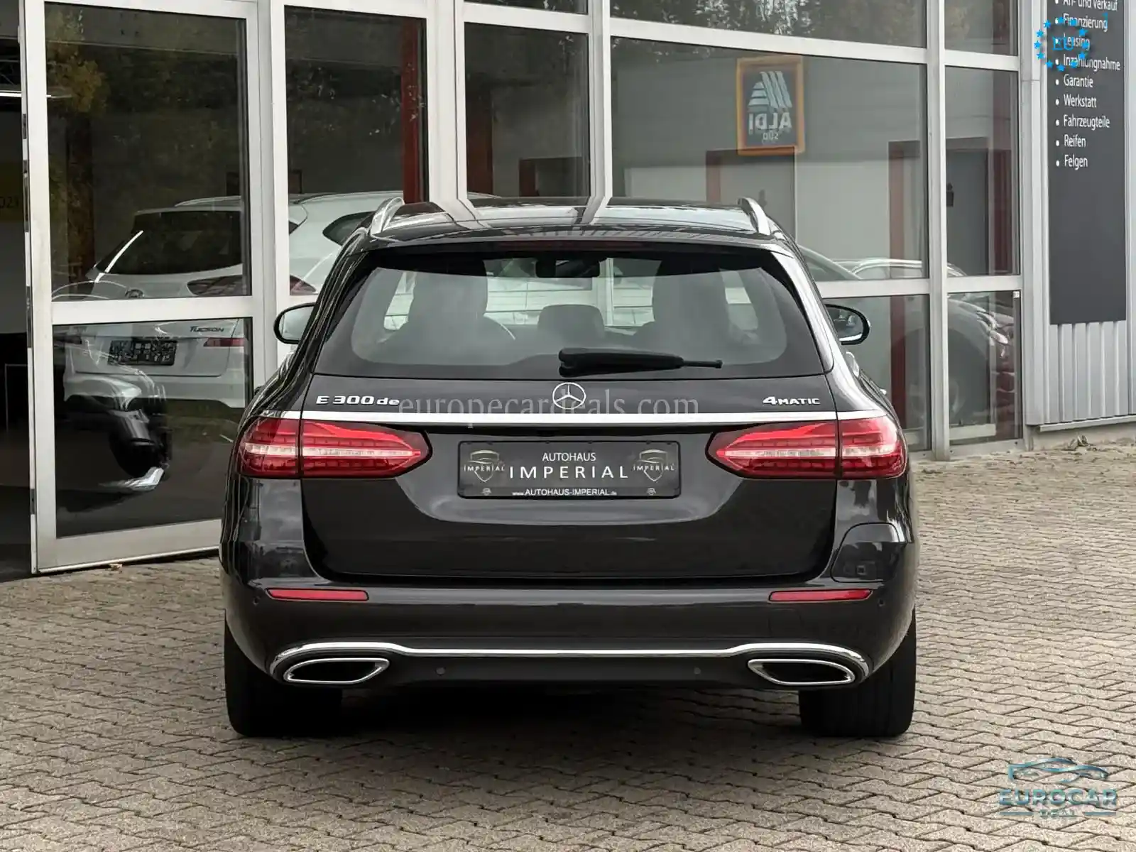 Mercedes-Benz E 300