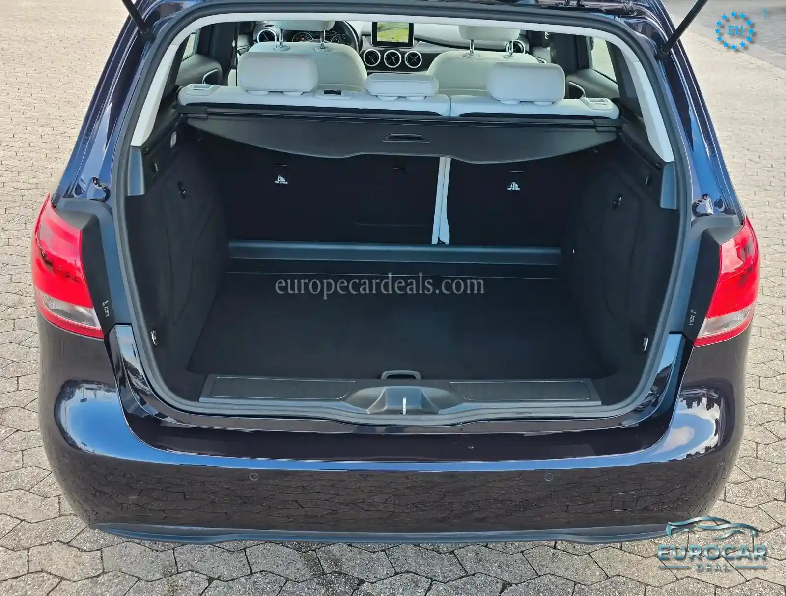 Mercedes-Benz B 180