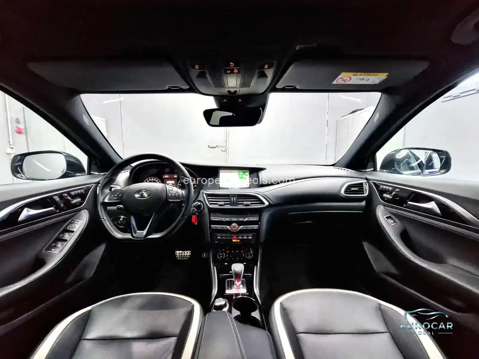 Infiniti Q30
