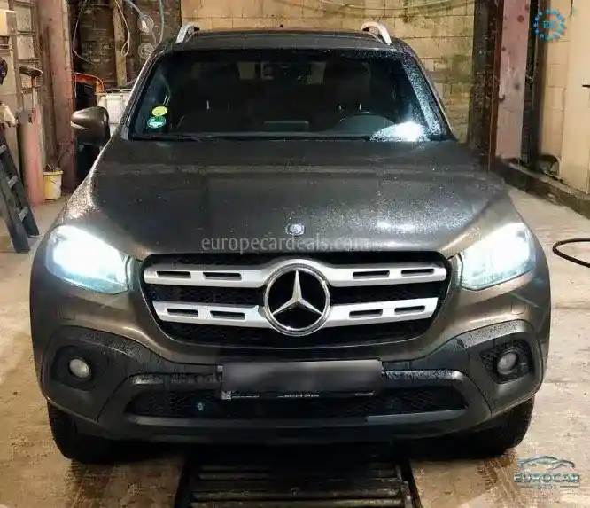 Mercedes-Benz E 350