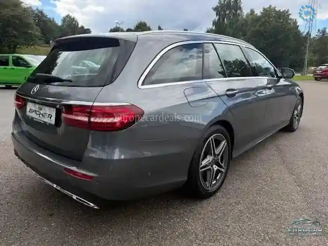 Mercedes-Benz E 200