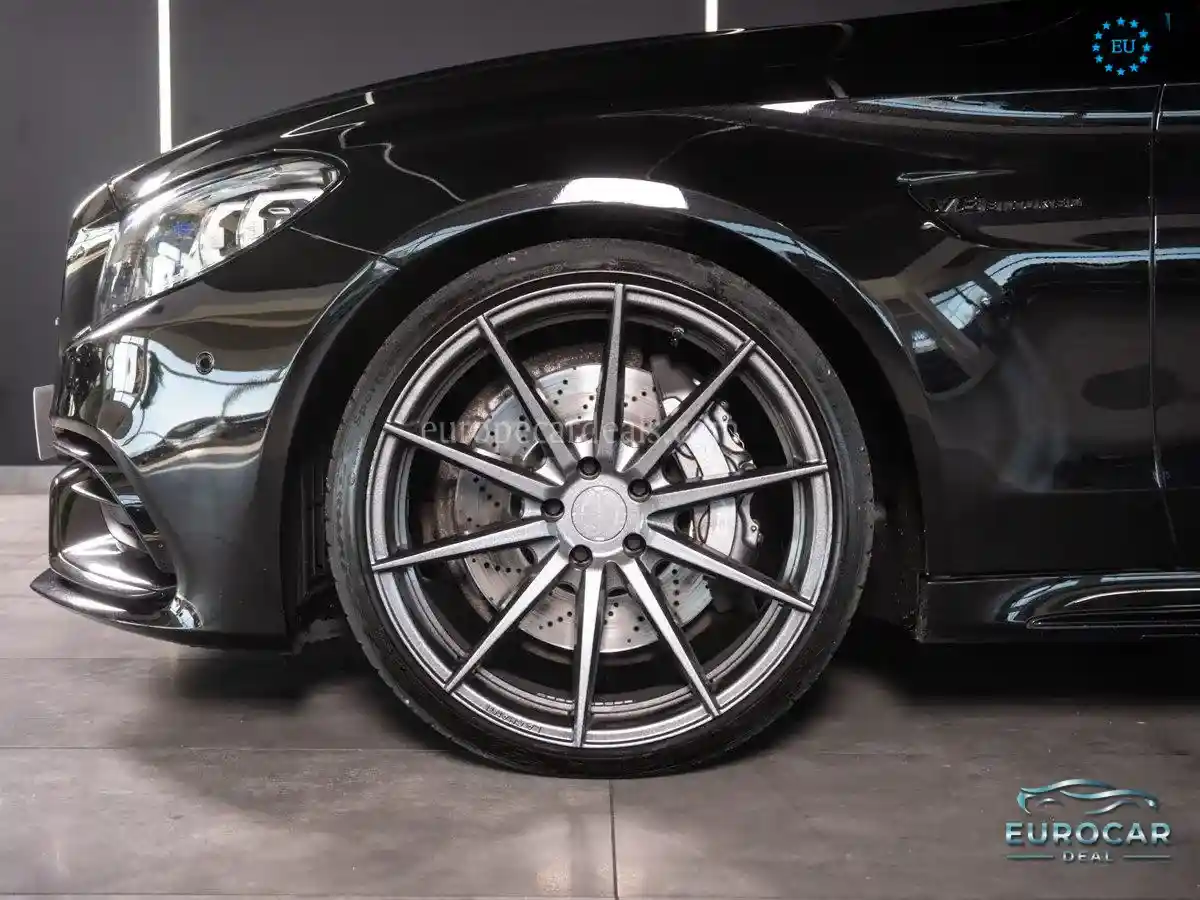 Mercedes-Benz C 63 AMG