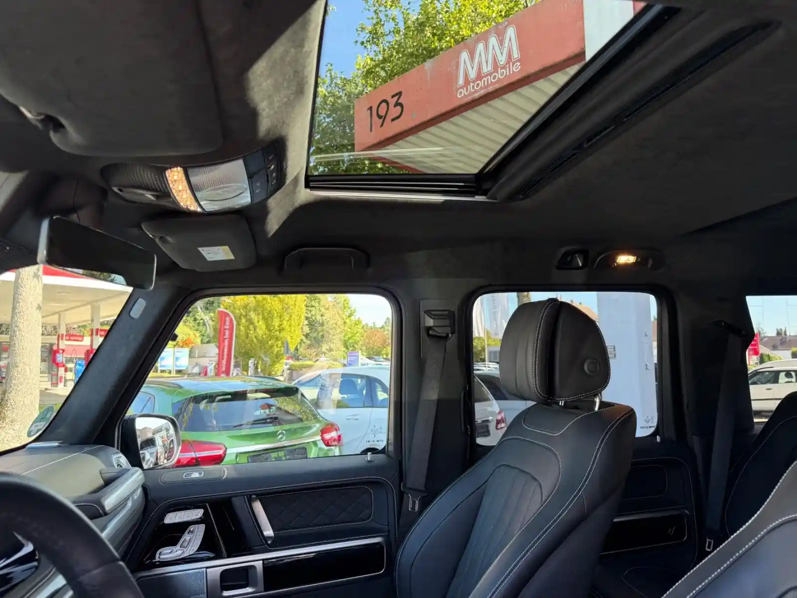 Mercedes-Benz G 500