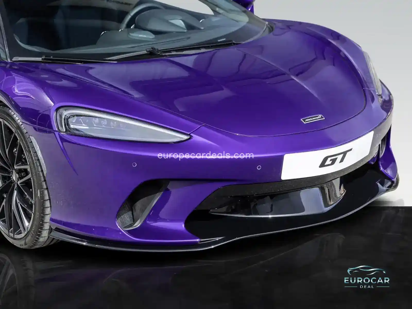 McLaren GT