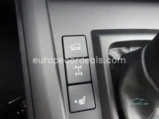 Space Cab 4WD LS PDC CarPlay Jägerrabatt