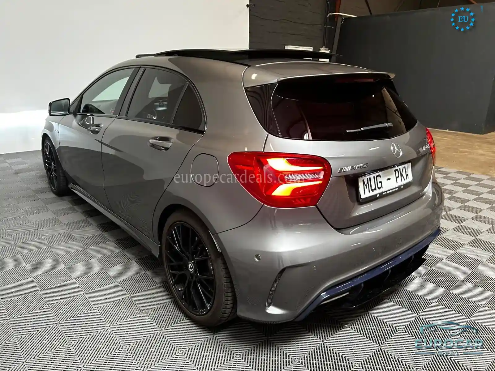 Mercedes-Benz A 45 AMG