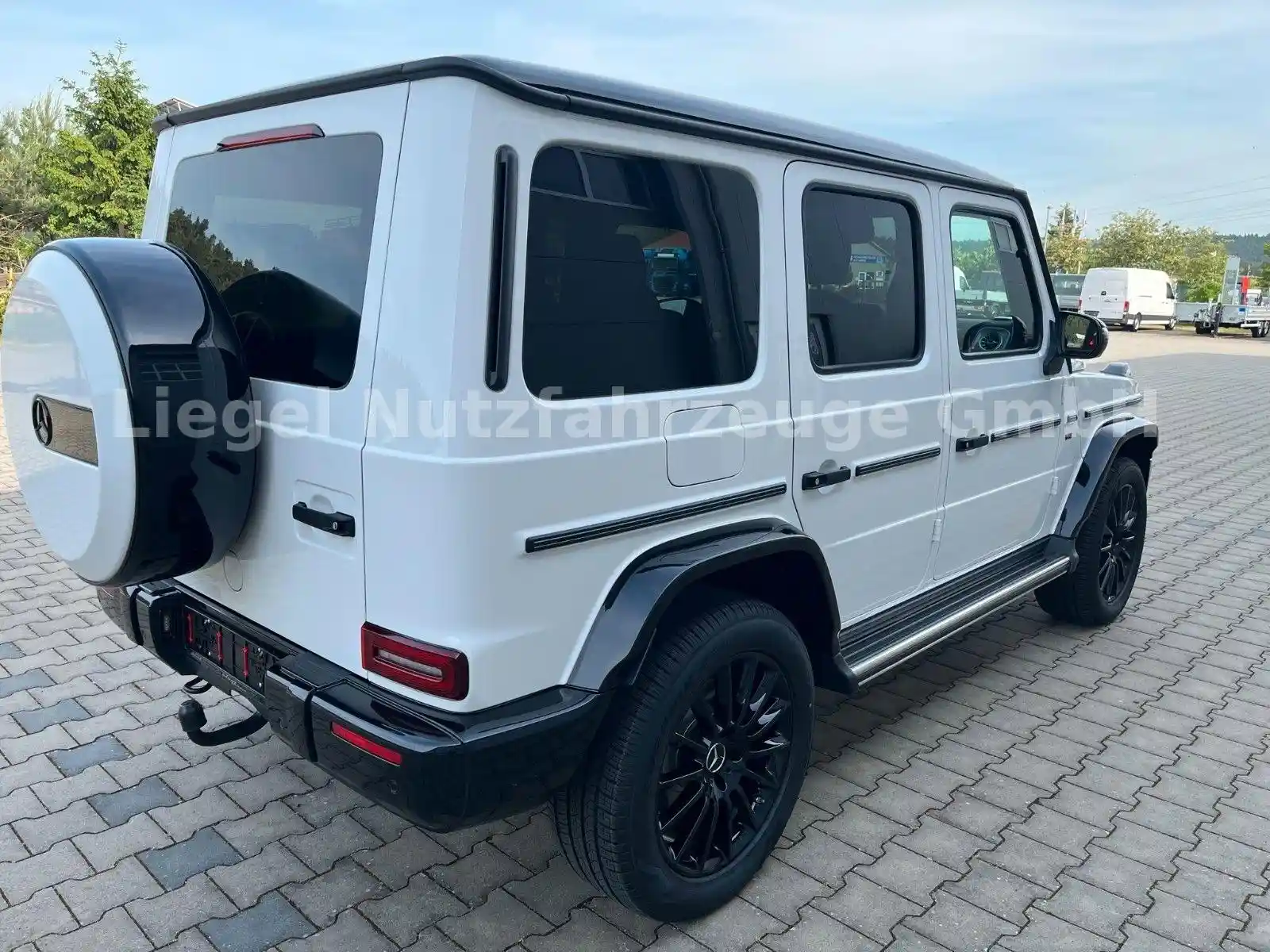 Mercedes-Benz G 500