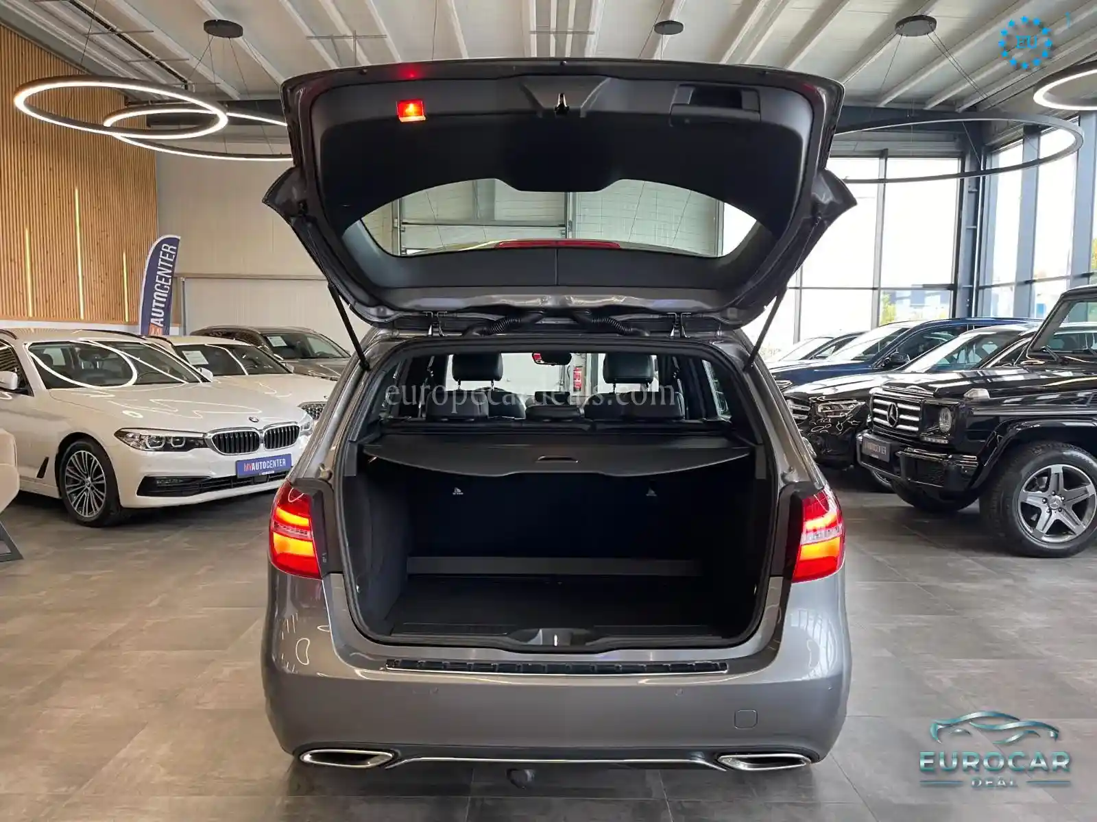 Mercedes-Benz B 220