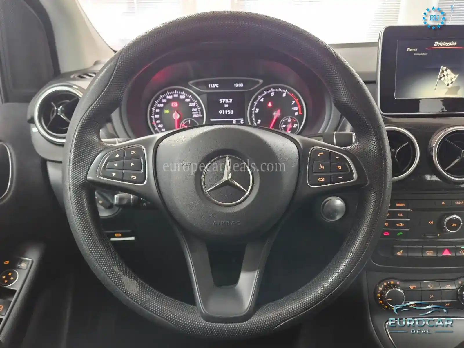Mercedes-Benz B 180