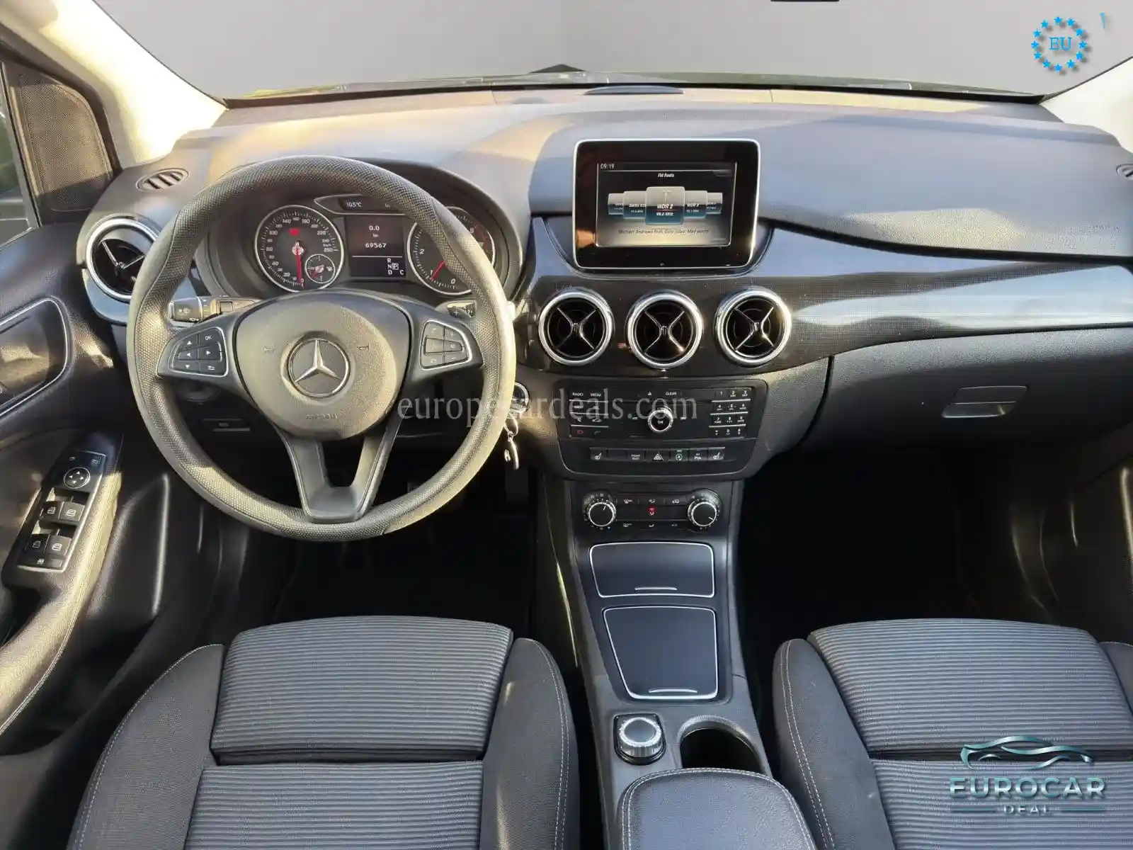 Mercedes-Benz B 180