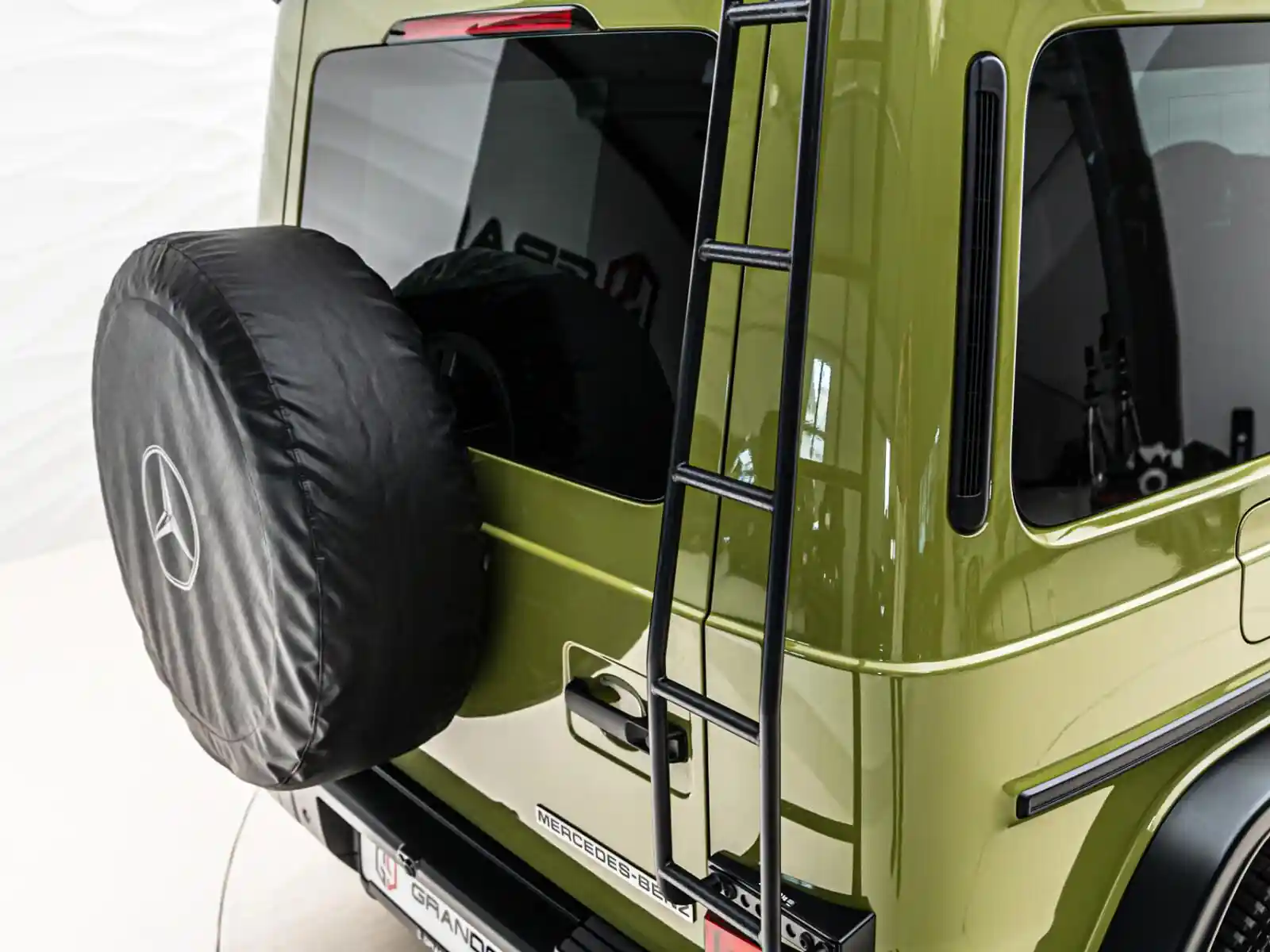 Mercedes-Benz G 500