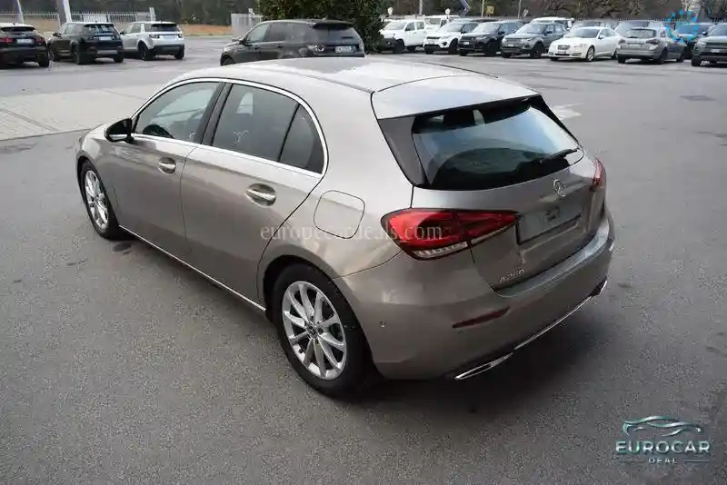 Mercedes-Benz A 200