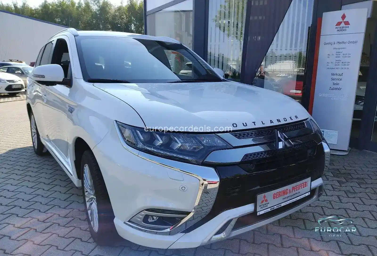 Mitsubishi Plug-in Hybrid Outlander