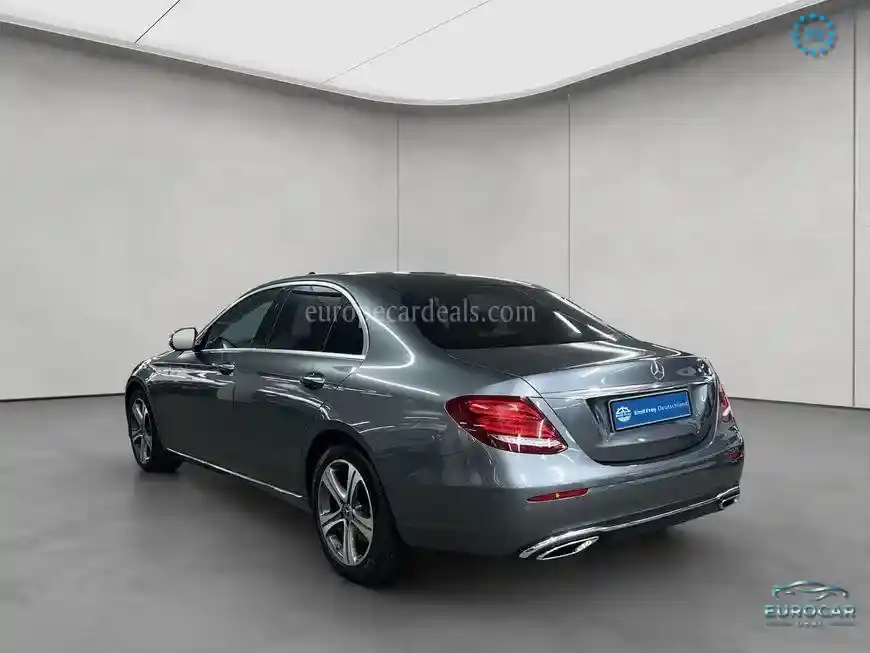 Mercedes-Benz E 400
