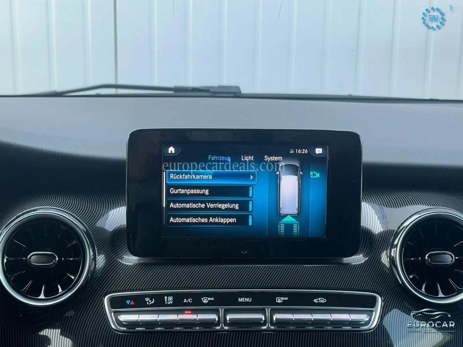 Mercedes-Benz V 220