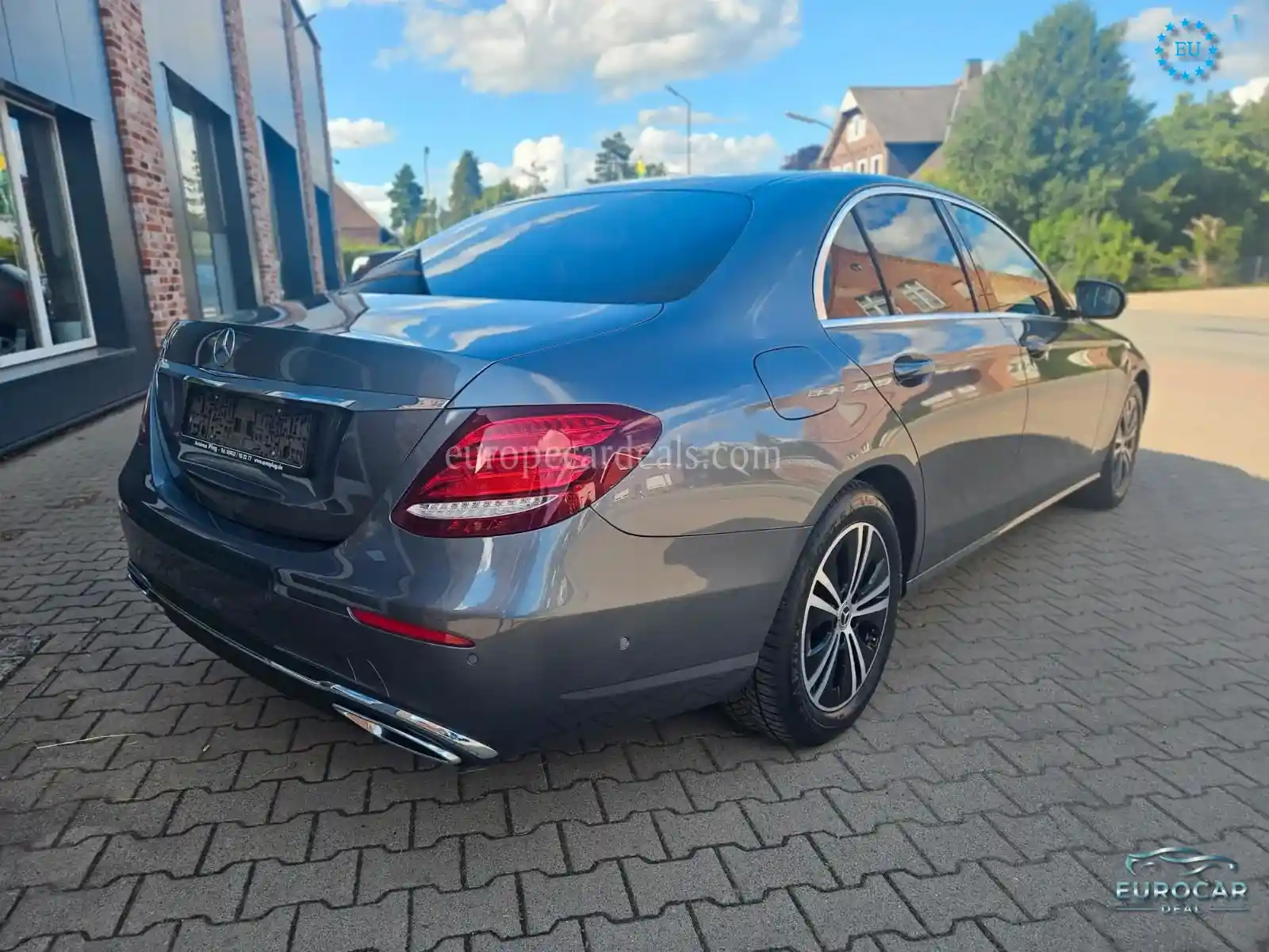 Mercedes-Benz E 220