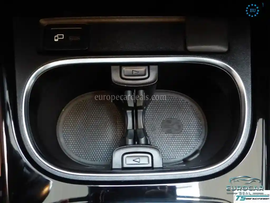 Mercedes-Benz CLA 220
