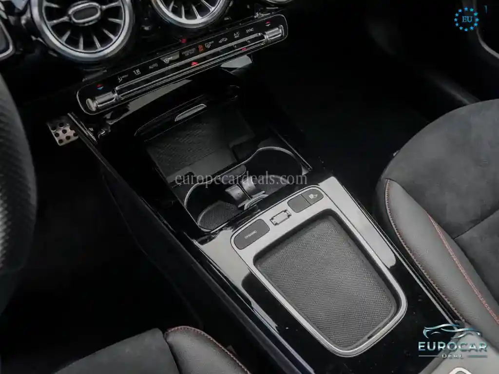 Mercedes-Benz A 220