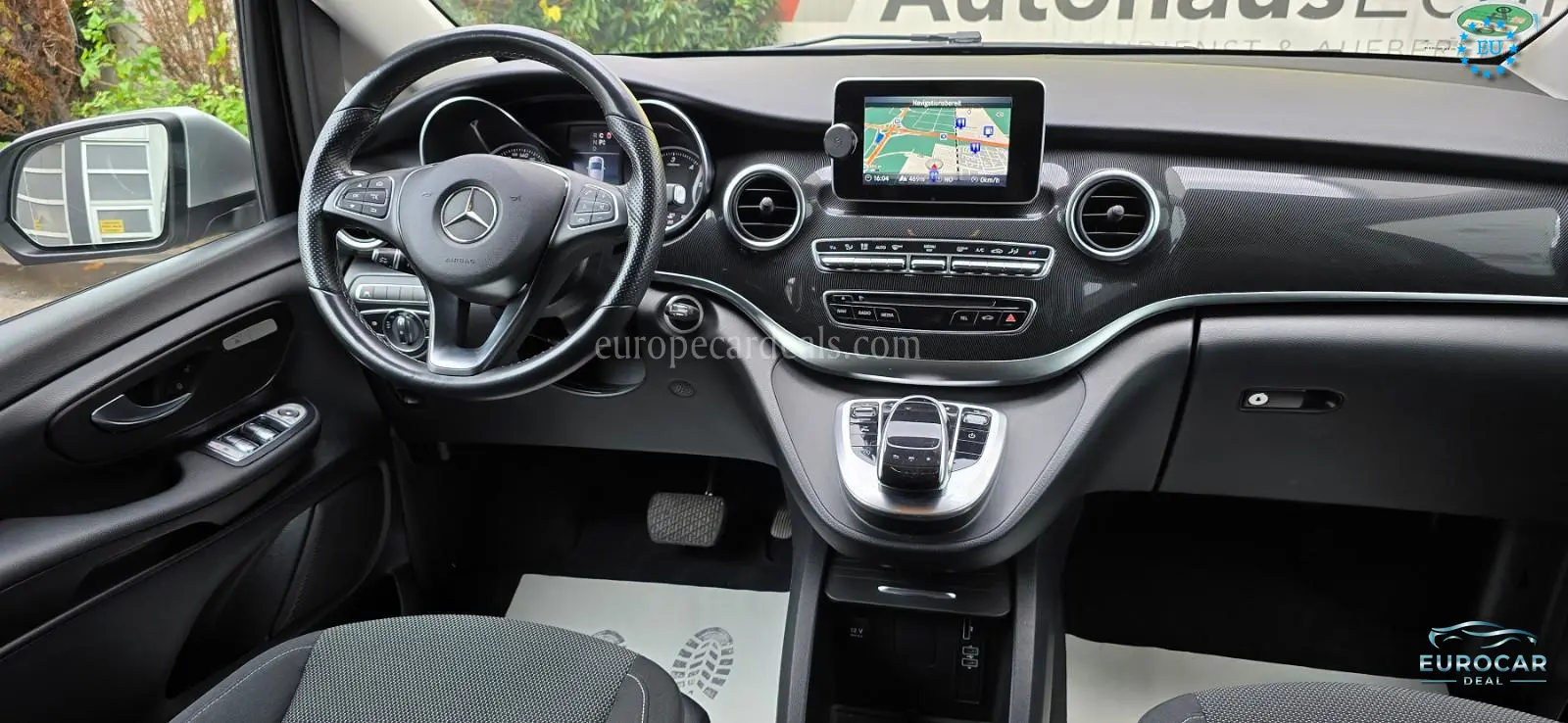 Mercedes-Benz V 220