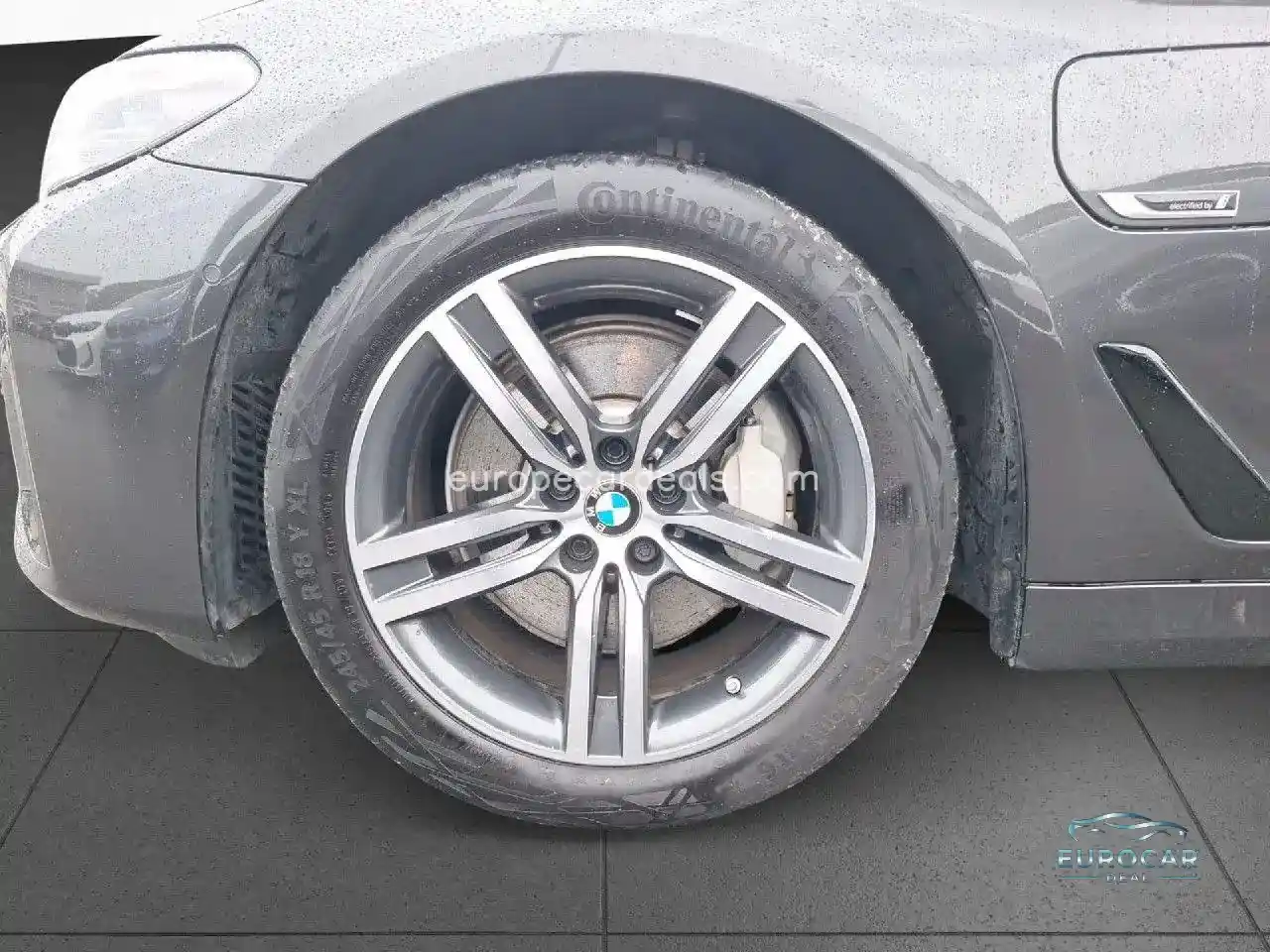 BMW 530